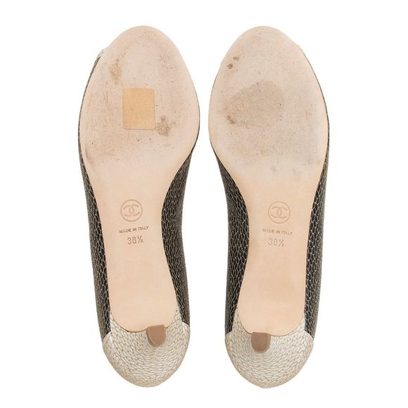 Chanel Calfskin Fishnet Pearl CC Peep Toe Pumps - Size 8.5 / 38.5 - Picture 5 of 5